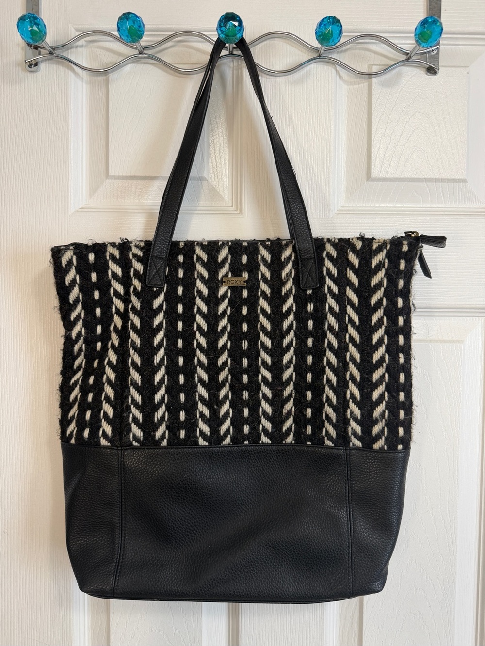 Roxy shoulder bag